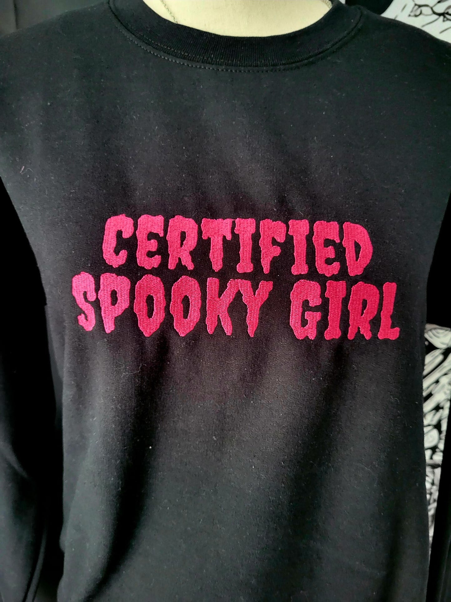 Zertifiziertes Spooky Girl Sweatshirt