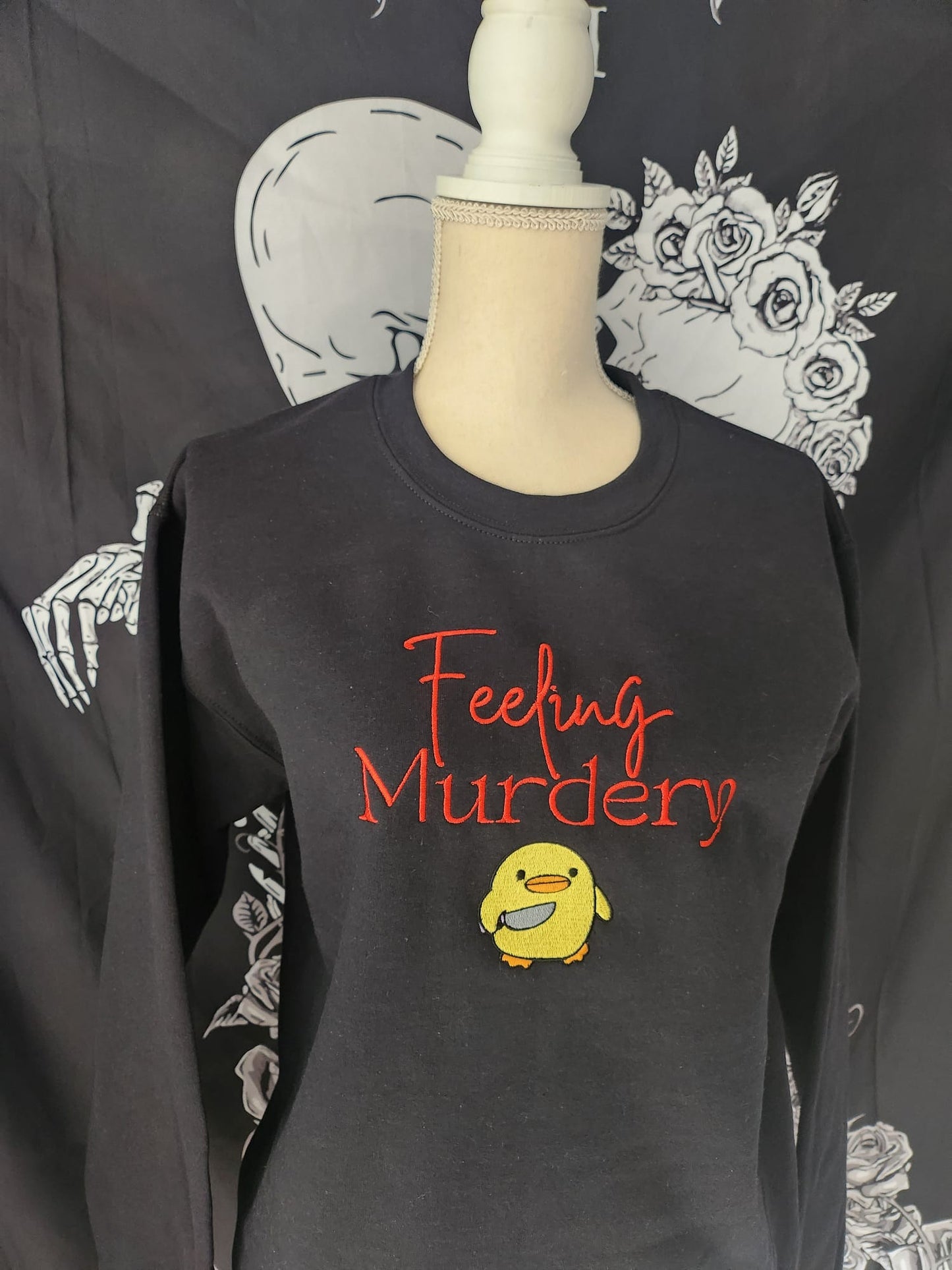 Sweatshirt mit Rundhalsausschnitt „Feeling Murdery“