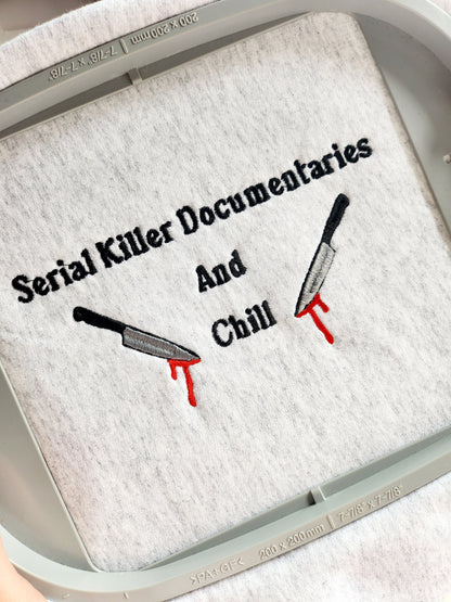 Serienmörder-Dokumentationen und Chill Kapuzenpullover