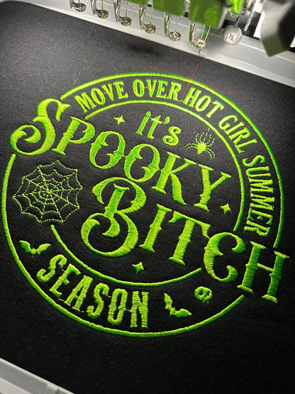 Gruselige Hündin Besticktes Sweatshirt