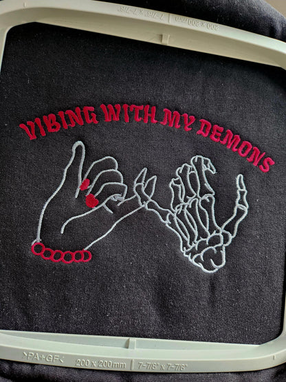 Vibing mit meinen Dämonen Sweatshirt