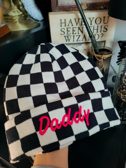 Sinner Beanie mit Stickerei