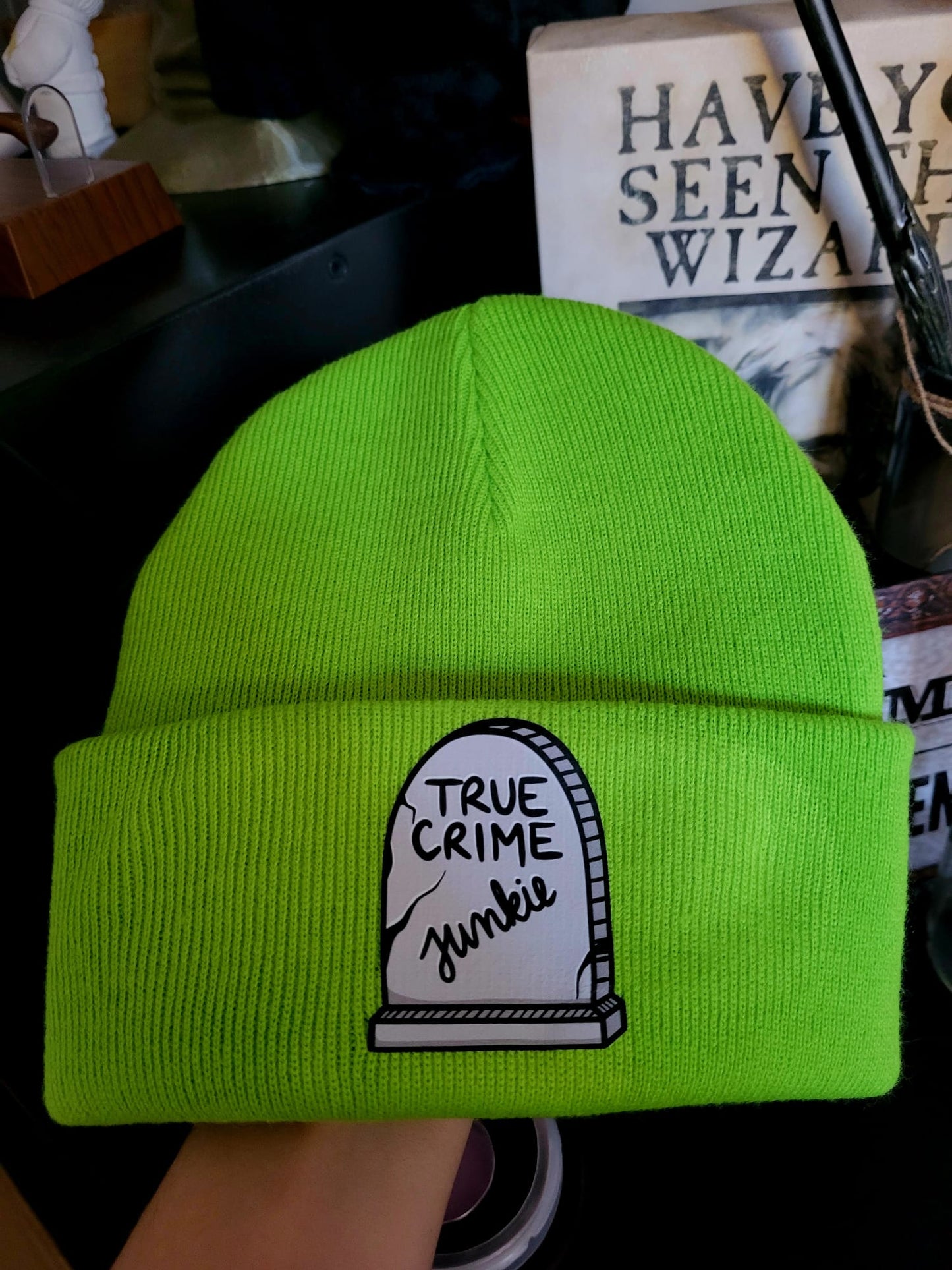 Sinner Beanie mit Stickerei