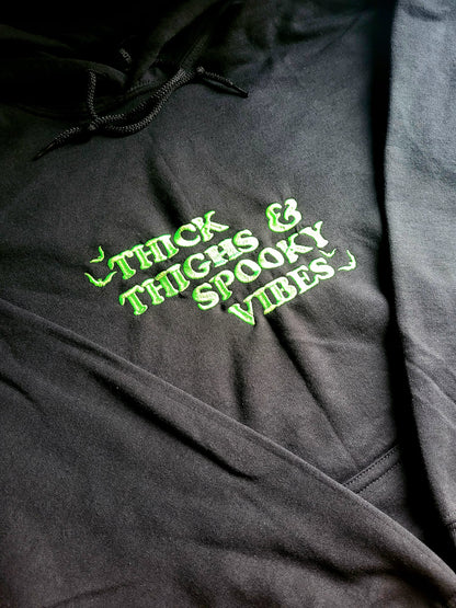 Dicke Oberschenkel Spooky Vibes Kapuzenpullover